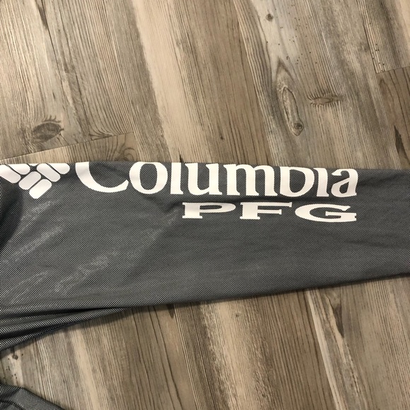 Columbia Omni Freeze Zero, reflective, 1/2 zip, long sleeve, NWOT 😁 - Picture 6 of 8
